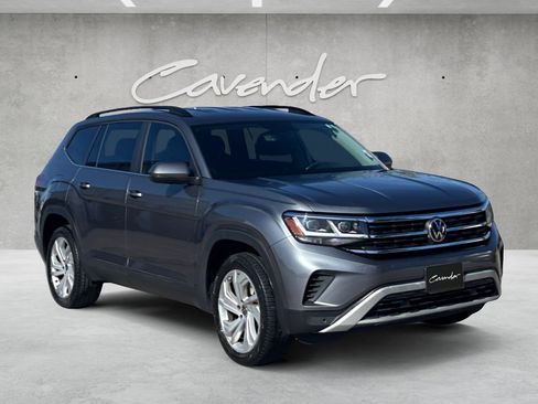 Used 2021 Volkswagen Atlas SE w/ Towing Package image 2