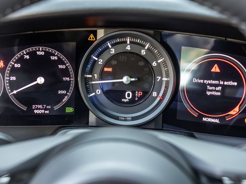 Used 2023 Porsche 911 Carrera image 15