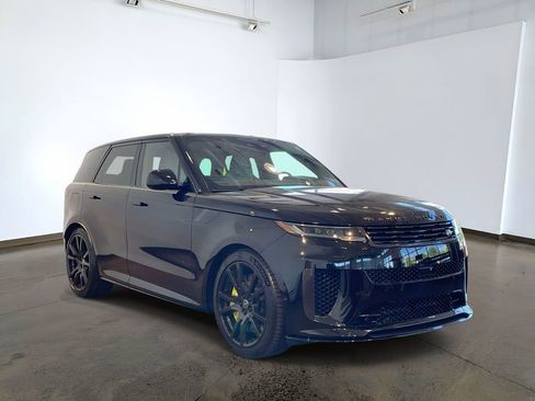 Used 2024 Land Rover Range Rover Sport AWD/4WD image 3