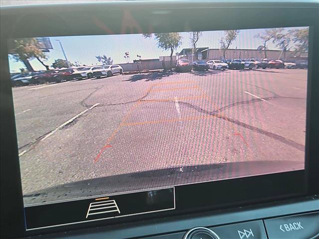 Used 2021 Chevrolet Blazer LT FWD image 17