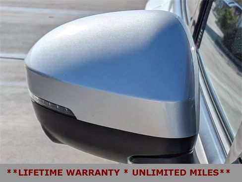 Used 2023 Nissan Rogue SL w/ SL Premium Package image 13