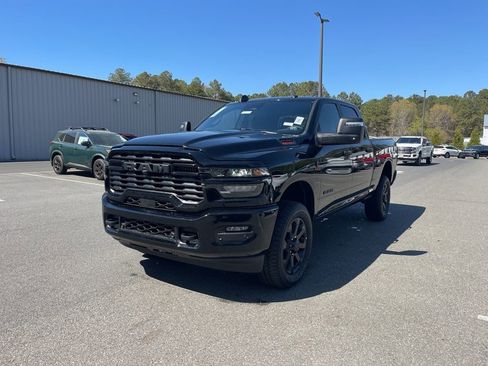 New 2025 RAM 2500 Big Horn AWD/4WD image 2