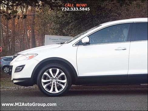 Used 2011 MAZDA CX-9 Grand Touring w/ Moonroof & Bose Audio Pkg image 20