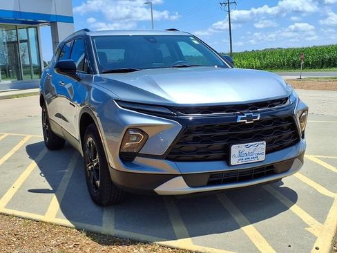 Used 2024 Chevrolet Blazer LT w/ Convenience Package FWD image 27