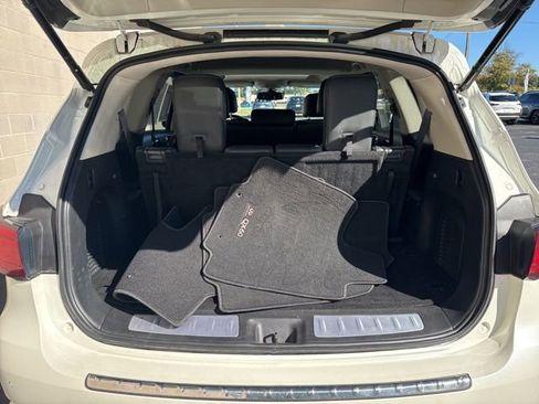Used 2019 INFINITI QX60 Luxe w/ Essential Package image 13