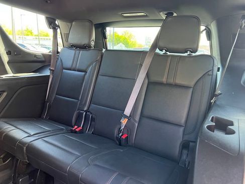Used 2022 Chevrolet Tahoe RST AWD/4WD image 7