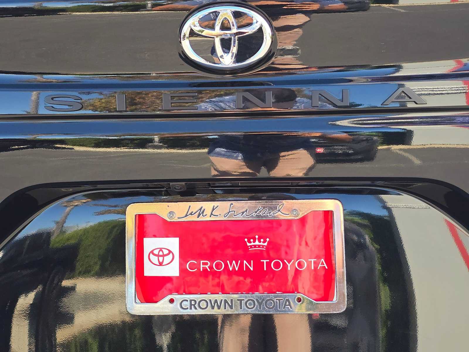 Used 2026 Toyota Sienna XLE FWD image 14