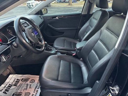Used 2017 Volkswagen Jetta SEL image 26