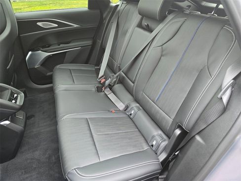 New 2026 Cadillac Lyriq Premium Luxury image 19