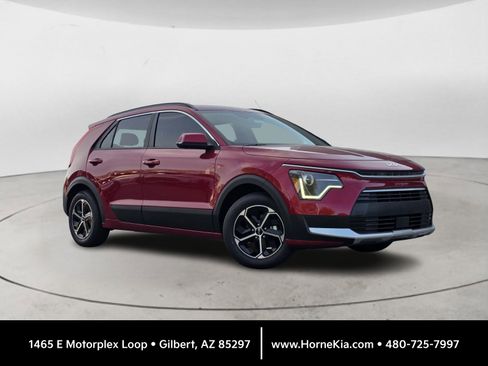 New 2025 Kia Niro EX image 1