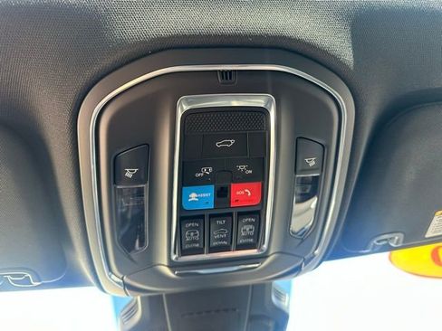 New 2026 Jeep Cherokee Overland w/ Trailer Tow Group AWD/4WD image 22