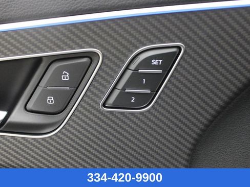 New 2026 Audi SQ7 Premium Plus image 18