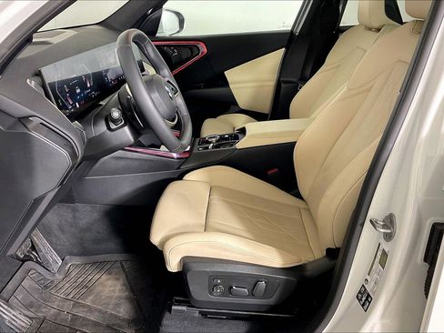 Certified 2025 BMW X3 xDrive30i image 6