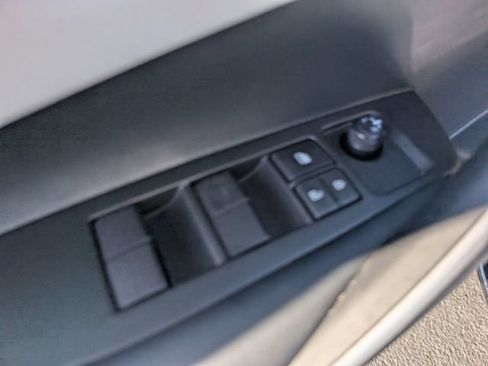 Used 2025 Toyota Corolla SE w/ Convenience Package FWD image 15
