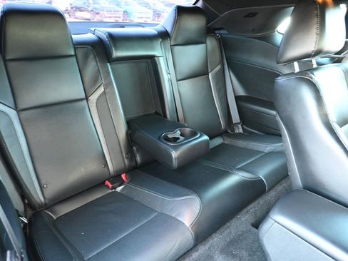 Used 2015 Dodge Challenger SXT Plus RWD image 29