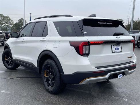 New 2026 Ford Explorer Tremor image 3