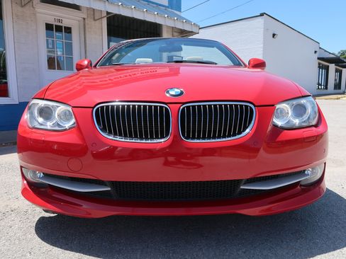 Used 2013 BMW 335i Convertible RWD image 9