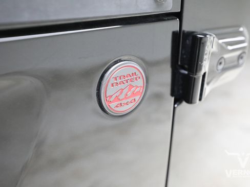 Used 2020 Jeep Gladiator Rubicon AWD/4WD image 33