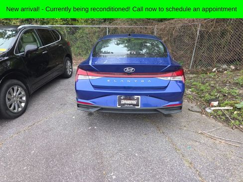 Used 2023 Hyundai Elantra SEL w/ Convenience Package FWD image 6