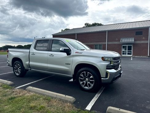 Used 2020 Chevrolet Silverado 1500 LT w/ Texas Edition image 3