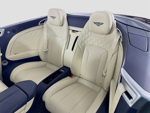 Used 2022 Bentley Continental GT image 25
