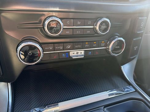 Used 2023 Ford F150 Limited AWD/4WD image 28