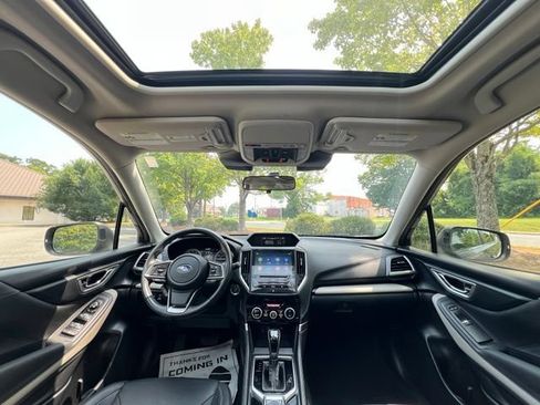 Used 2022 Subaru Forester Limited AWD/4WD image 25