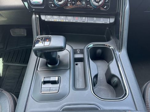 Used 2024 GMC Sierra 1500 AT4 w/ Technology Package AWD/4WD image 44