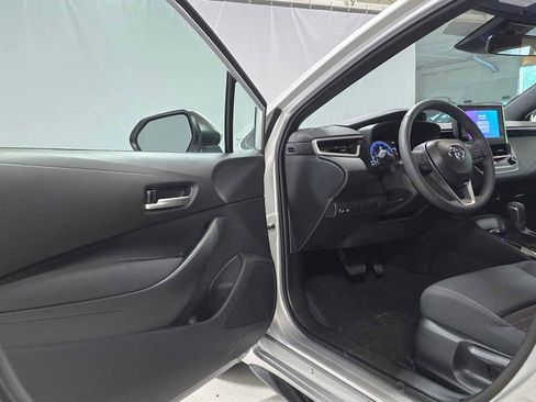 Used 2026 Toyota Corolla SE FWD image 18