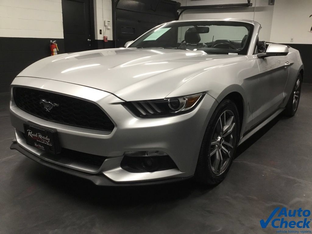 Used 2016 Ford Mustang Premium RWD image 5