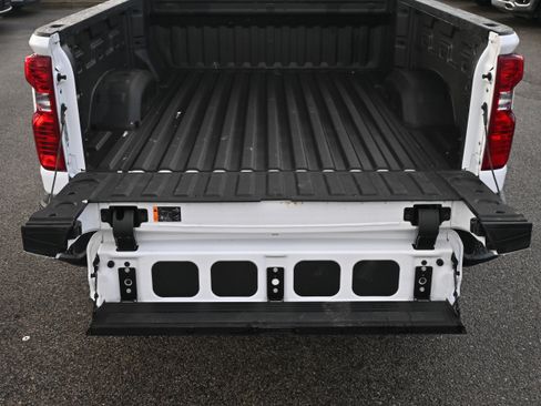 Used 2026 Chevrolet Silverado 2500 Custom w/ Custom Value Package image 35