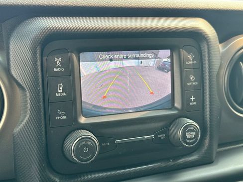Used 2020 Jeep Wrangler Unlimited Sport AWD/4WD image 19