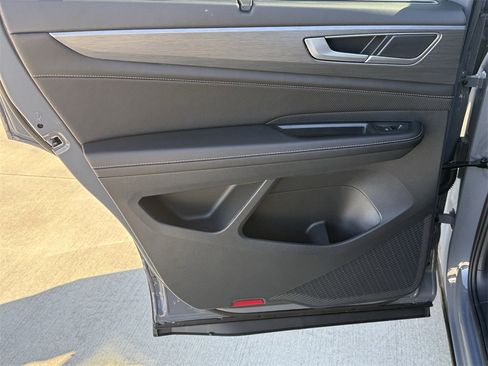 New 2026 Volkswagen Atlas Cross Sport SE image 21