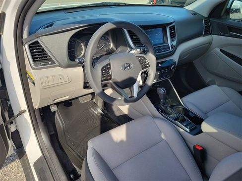 Used 2018 Hyundai Tucson SEL image 16