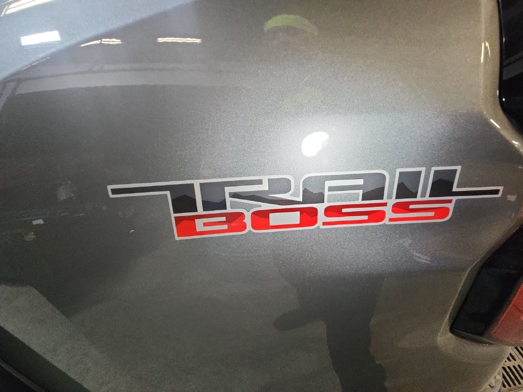 Certified 2023 Chevrolet Colorado Trail Boss w/ Advanced Trailering Package AWD/4WD image 39