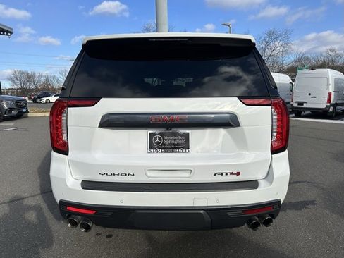 Used 2022 GMC Yukon XL AT4 w/ AT4 Premium Plus Package image 6