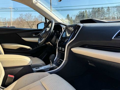 Certified 2022 Subaru Ascent Premium w/ Convenience Package image 10