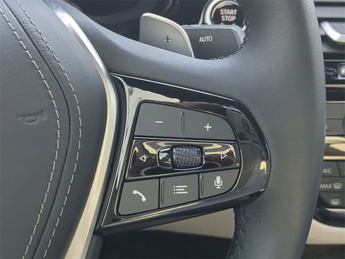 Certified 2023 BMW 530i w/ Premium Package image 28