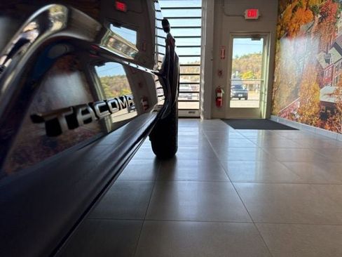 Used 2024 Toyota Tacoma TRD Sport image 14