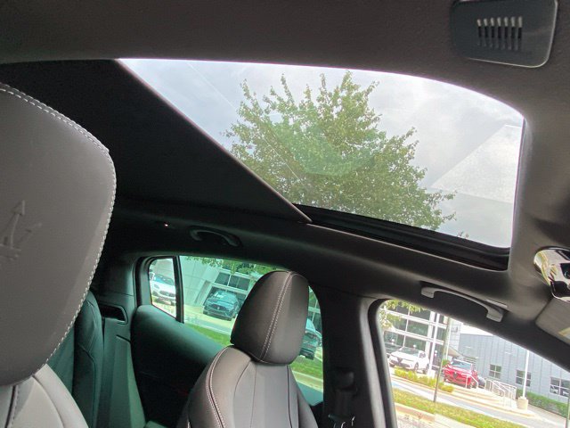 Used 2025 Maserati Grecale GT AWD/4WD image 39