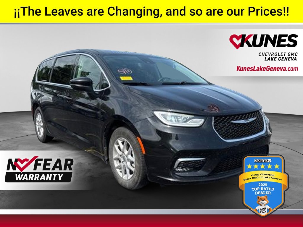 Used 2023 Chrysler Pacifica Touring-L FWD image 1