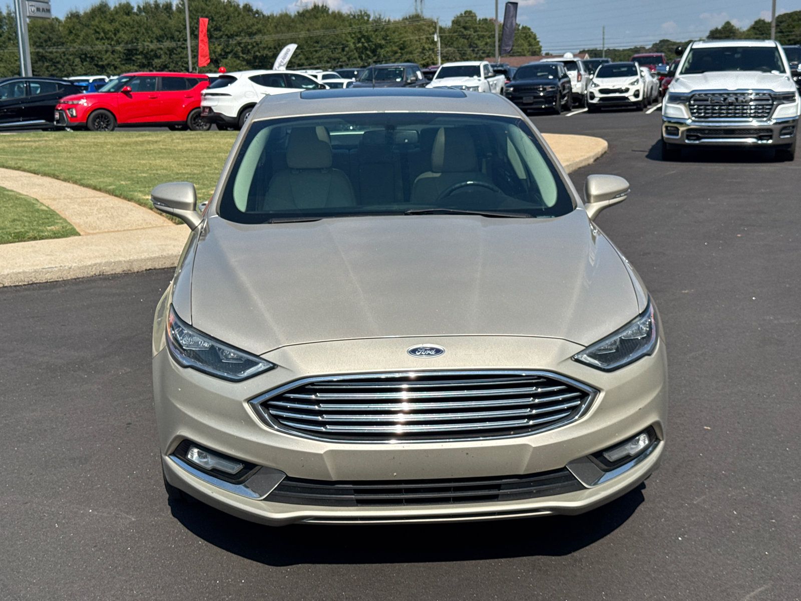 Used 2017 Ford Fusion Titanium FWD image 2