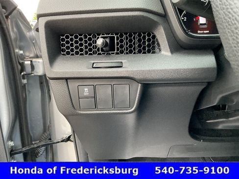 Used 2024 Honda CR-V EX image 18