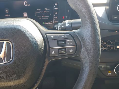 Used 2025 Honda Accord SE image 31