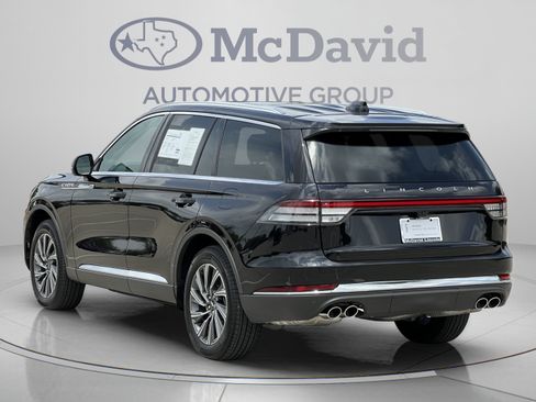 Certified 2025 Lincoln Aviator AWD image 5