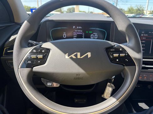 Used 2026 Kia Niro LX FWD image 25