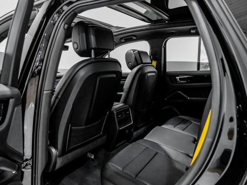 Used 2023 Porsche Cayenne image 44