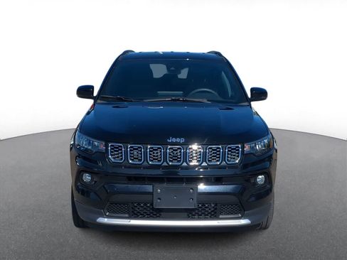 Certified 2025 Jeep Compass Limited AWD/4WD image 3