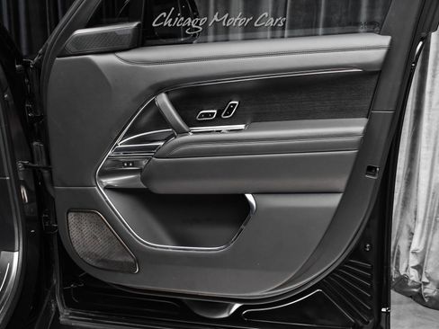 Used 2024 Land Rover Range Rover Long Wheelbase Autobiography AWD/4WD image 38