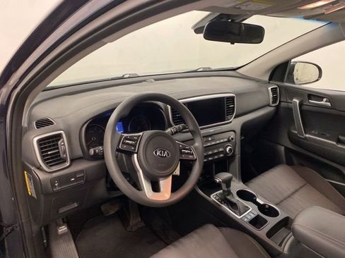 Used 2021 Kia Sportage LX image 8